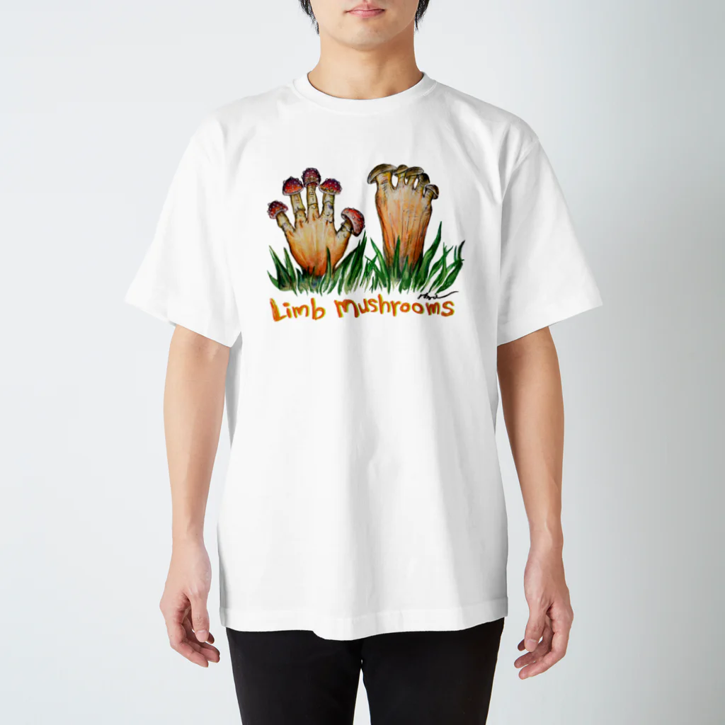 守時はるひのLimb mushrooms Regular Fit T-Shirt