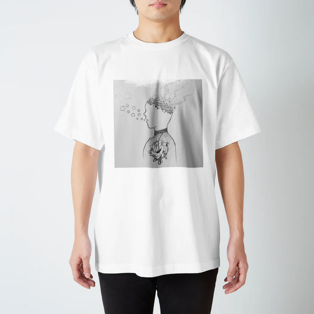 mknのDisappear and disappear Regular Fit T-Shirt