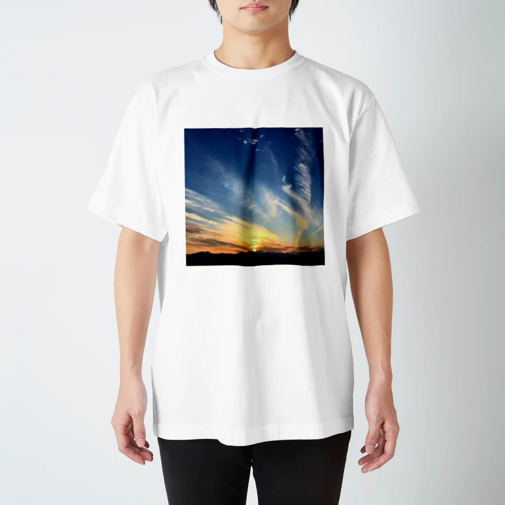 GOHANNDESUYOの夕焼け小焼け Regular Fit T-Shirt