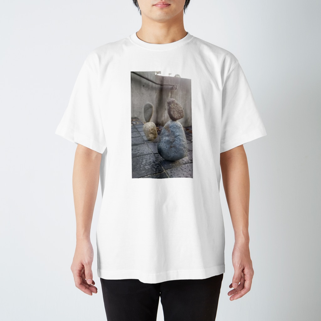 YOYOKOの石積みTシャツ Regular Fit T-Shirt