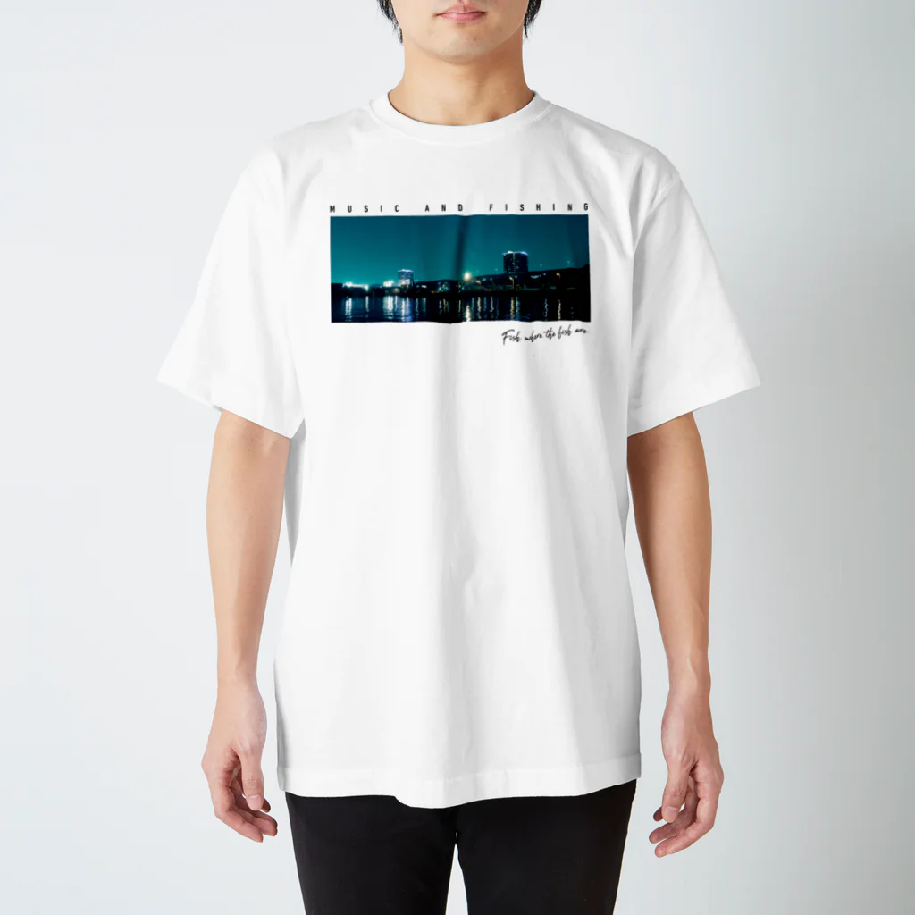 音楽と釣りのFishing Spot T shirts Seabass スタンダードTシャツ