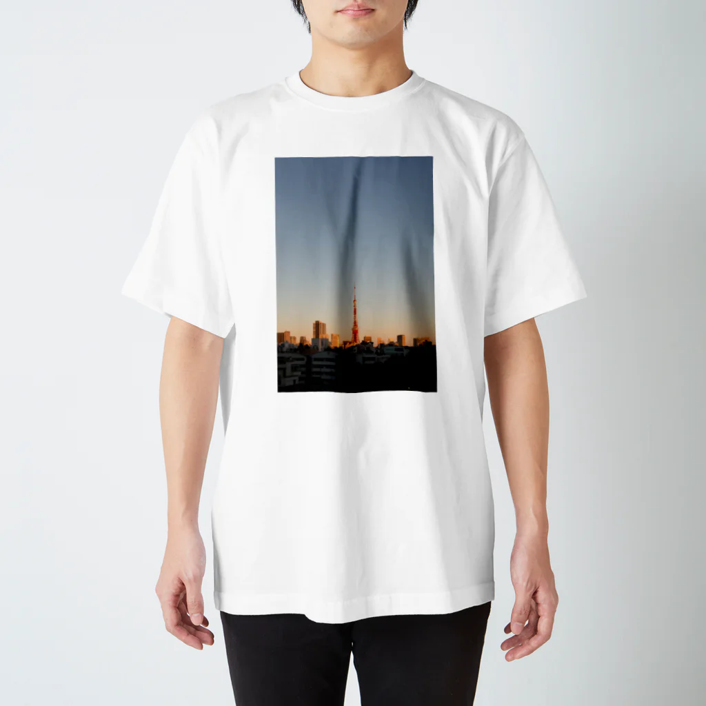 yukdのTOKYO Regular Fit T-Shirt