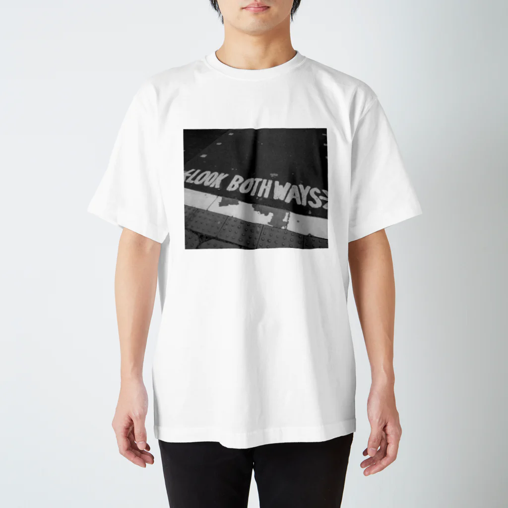 OTOFUのLOOK BOTHWAYS スタンダードTシャツ