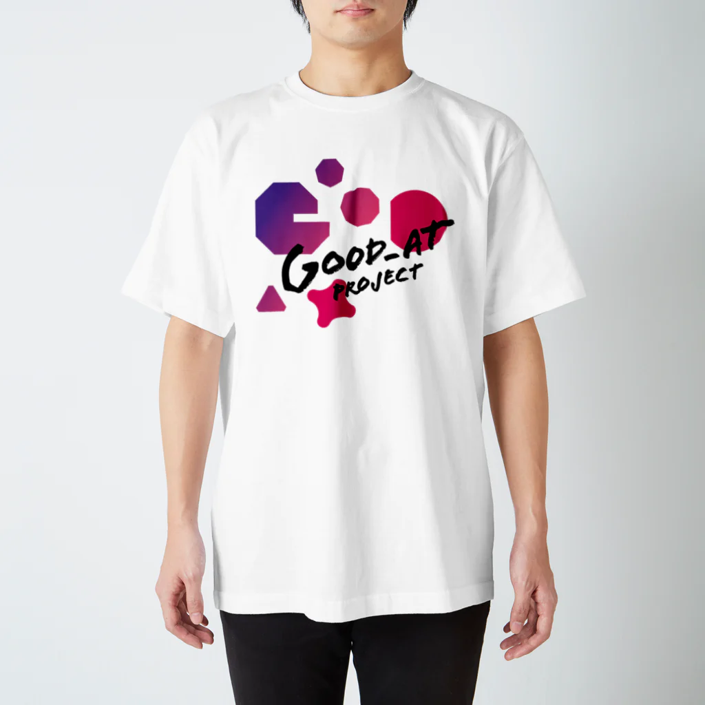 子どもの『得意』を見つけ･伸ばす─ Good_at PROJECTのGood_at  // MAGIC-HOUR PINK スタンダードTシャツ