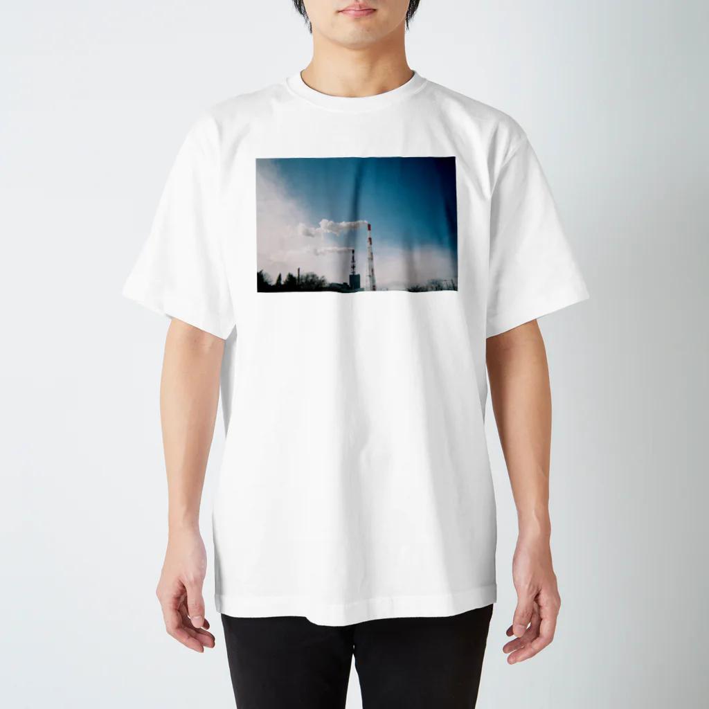 まーまままの苫小牧の空 スタンダードTシャツ