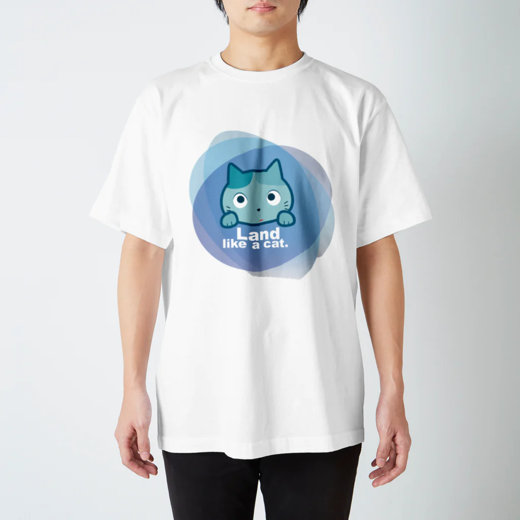 夙川育ち＠ネットショップのLand like a cat blue　〜　夙川育ち スタンダードTシャツ