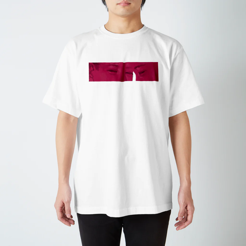 最寄りの2人分の視線 Regular Fit T-Shirt