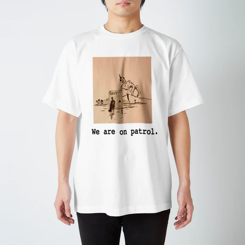 思い出団地の巡回中 スタンダードTシャツ