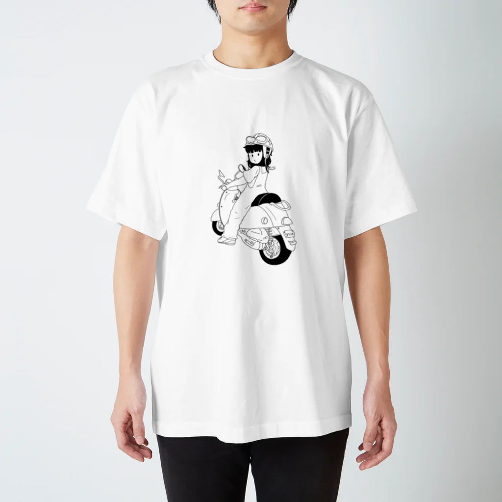 chaaru_illustのスクーター女子 Regular Fit T-Shirt