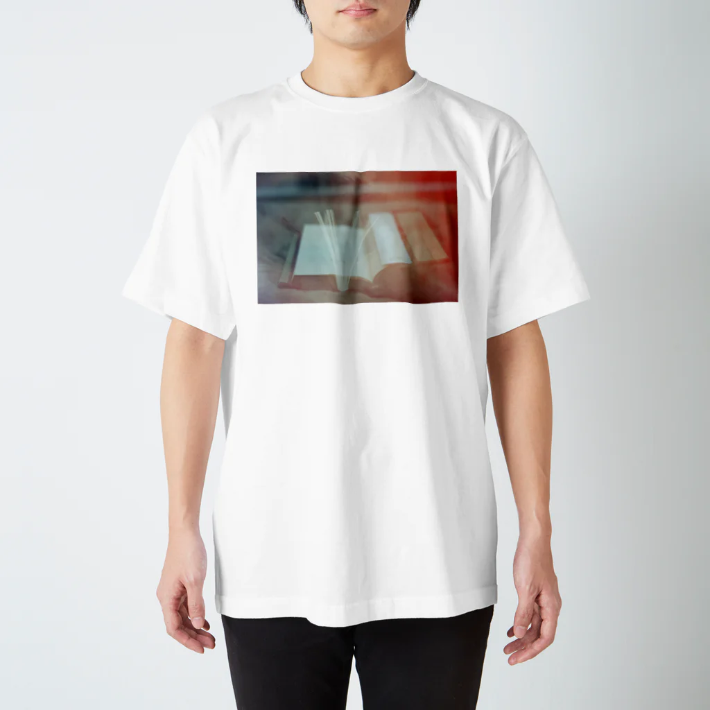 カステラのreading Regular Fit T-Shirt