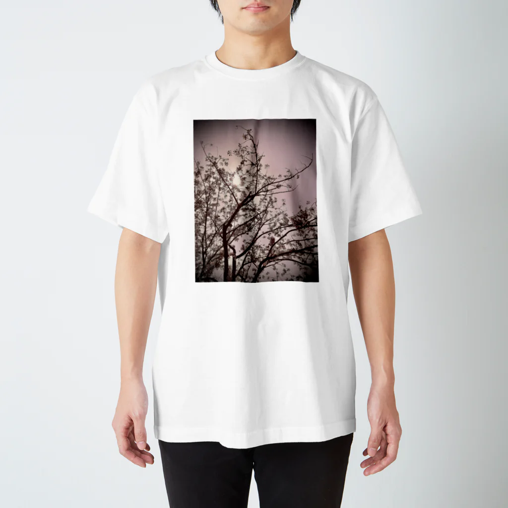 TOSHiKi。の桜春 Regular Fit T-Shirt