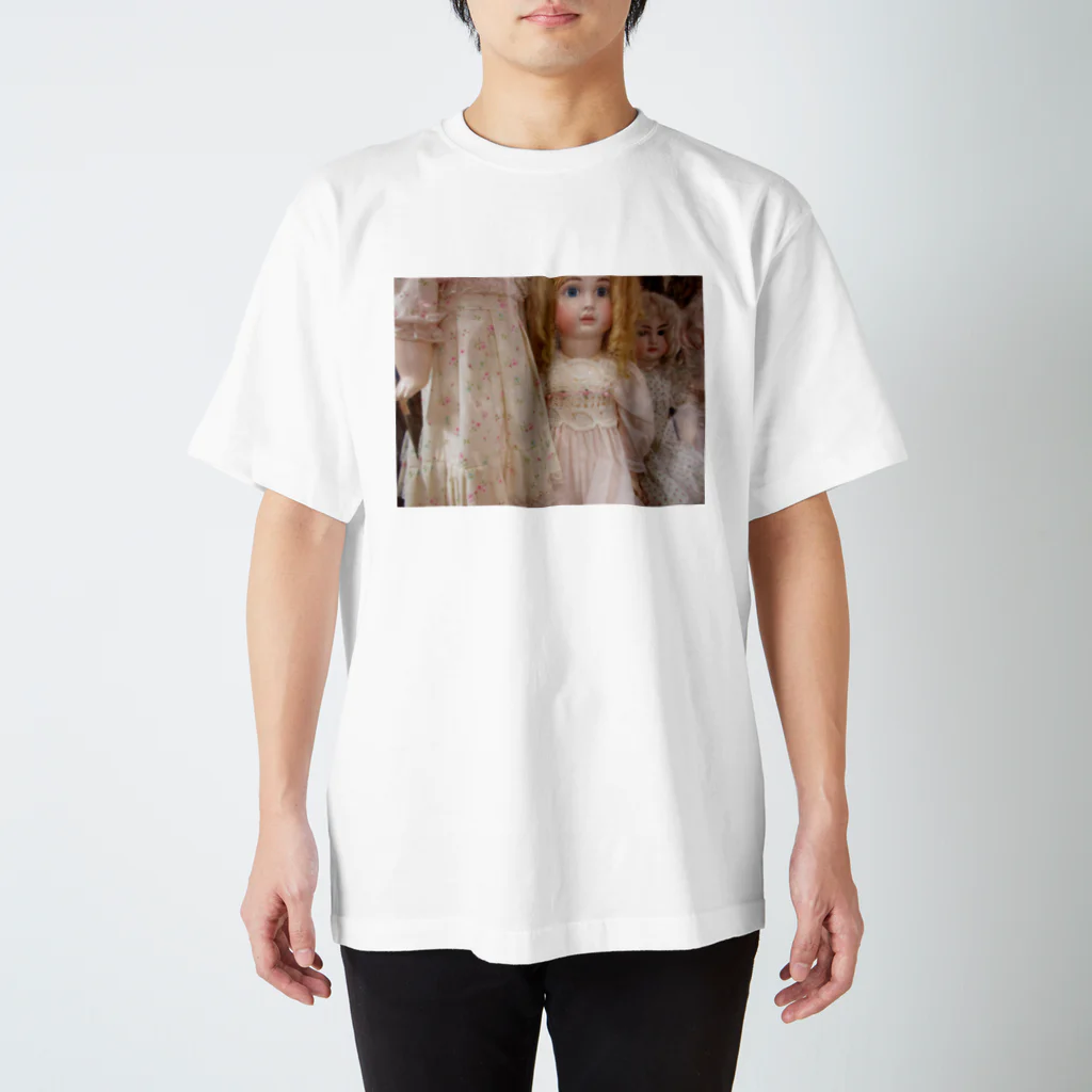 人形図鑑の人形棚 Regular Fit T-Shirt