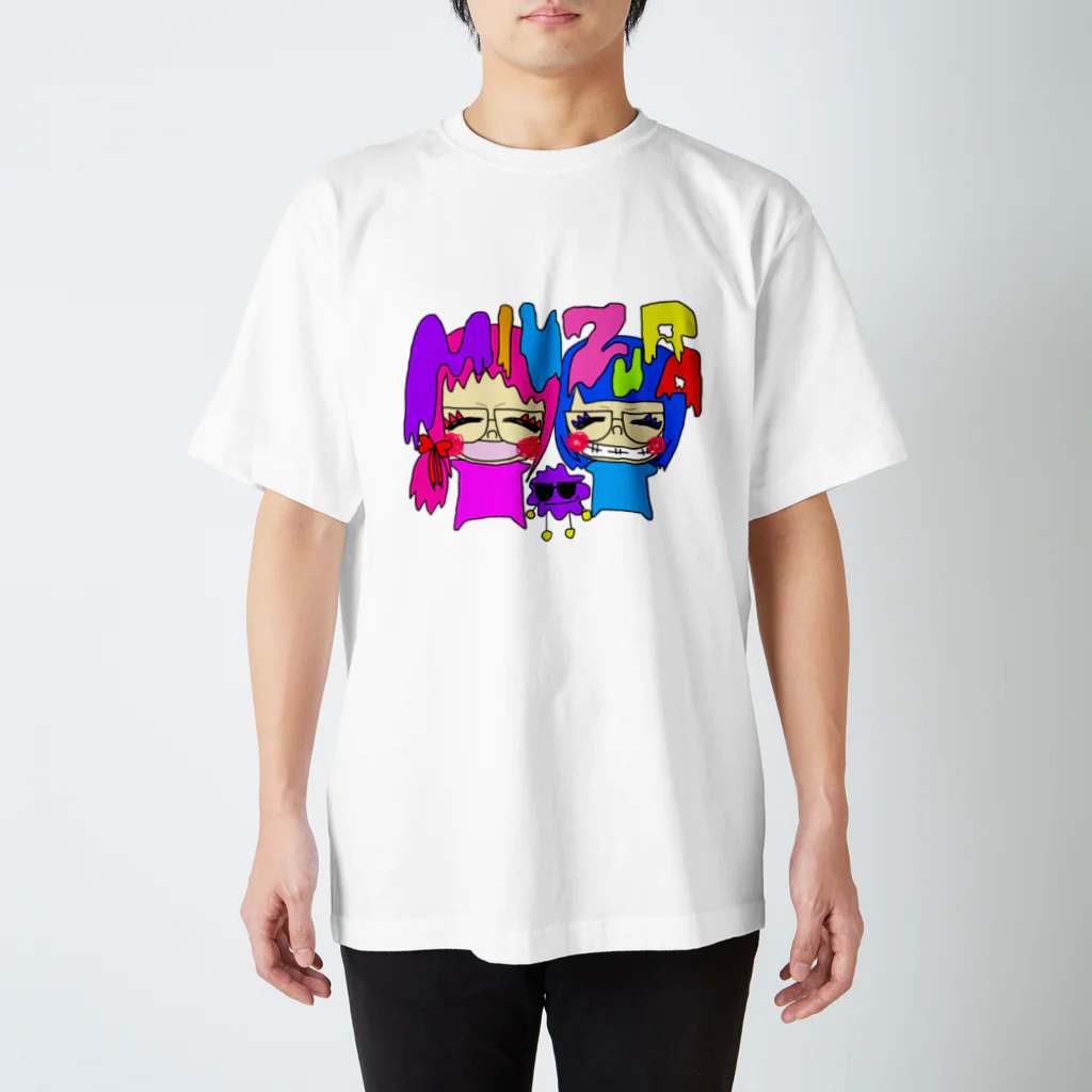 キャラメル星人のmiuzuraaaaa Regular Fit T-Shirt