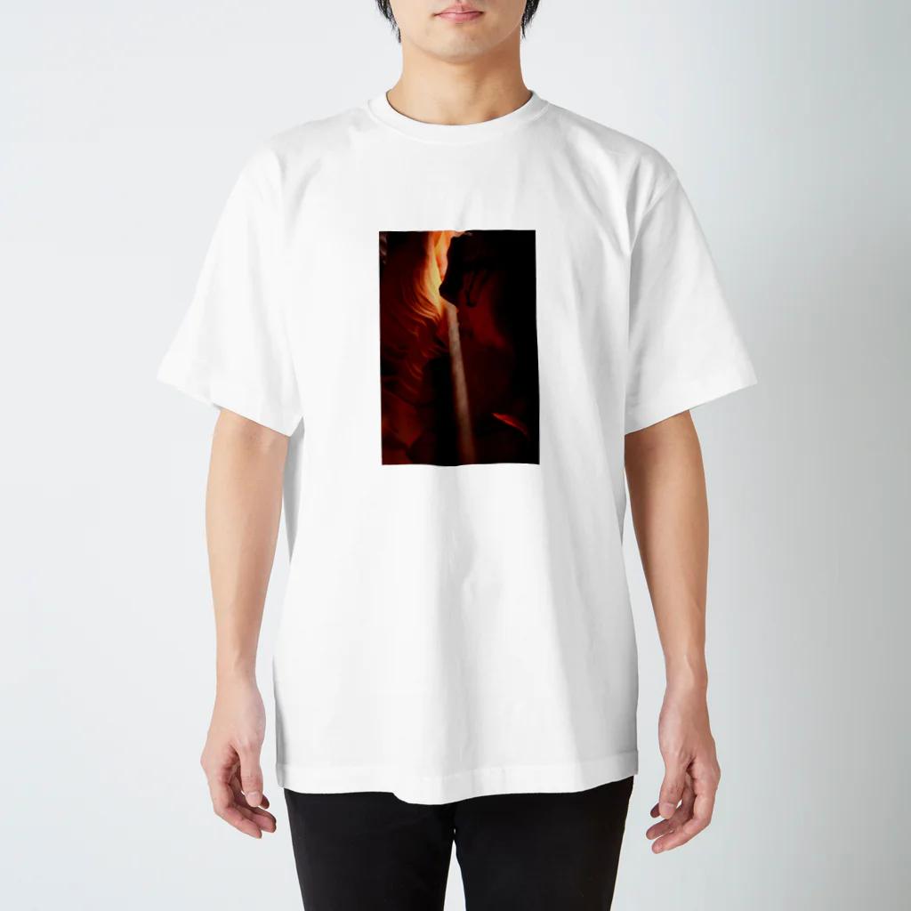 hideyamaのアンテロープの神秘 Regular Fit T-Shirt