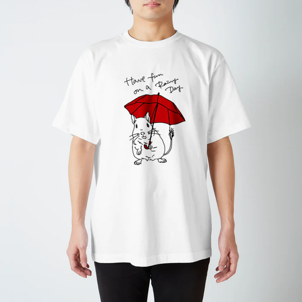 kanako-mikanのHave fun on a Rainy day (Red Umbrella) スタンダードTシャツ