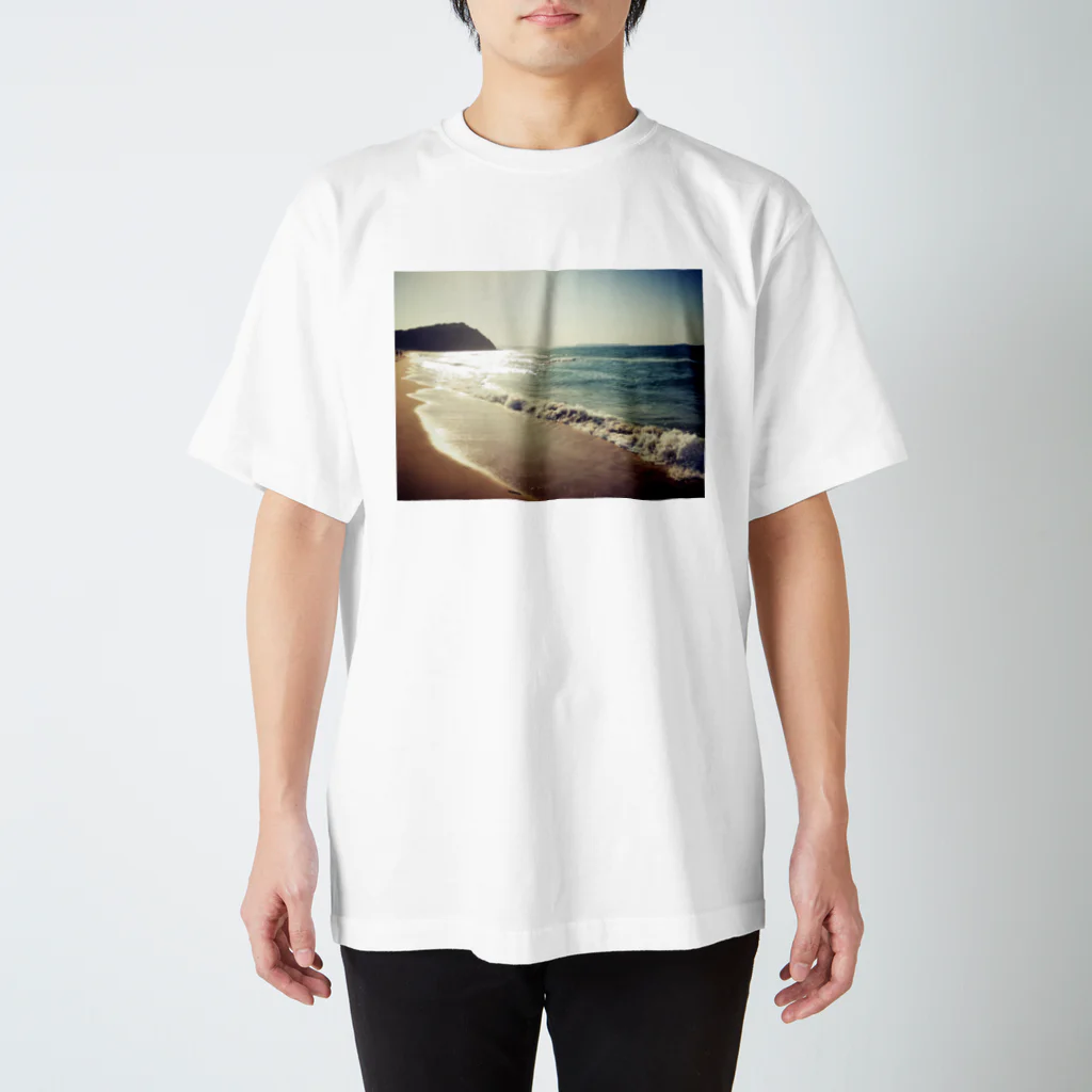 出口 裕人のビーチ Regular Fit T-Shirt