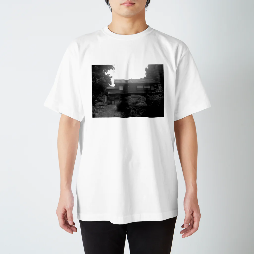 ほんもーの廃墟 Regular Fit T-Shirt