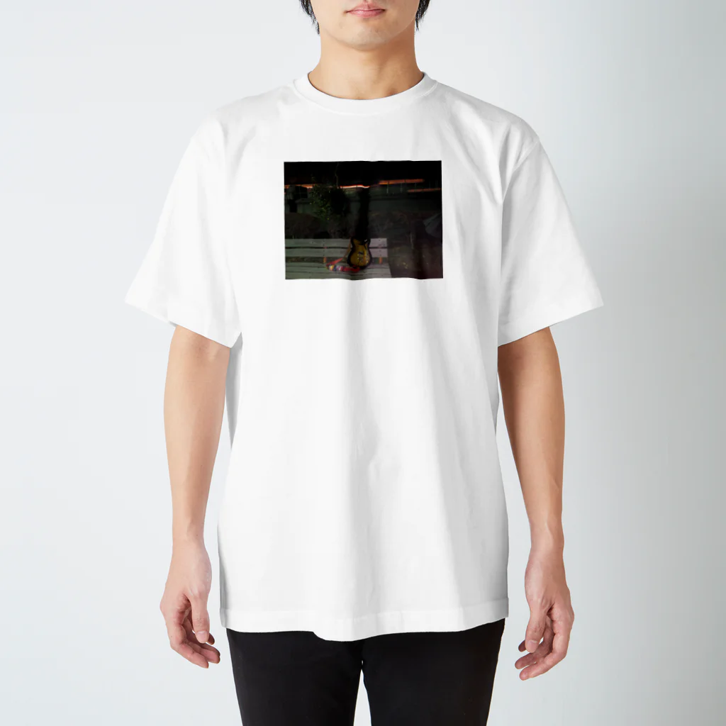 獺の深夜のテレキャス スタンダードTシャツ