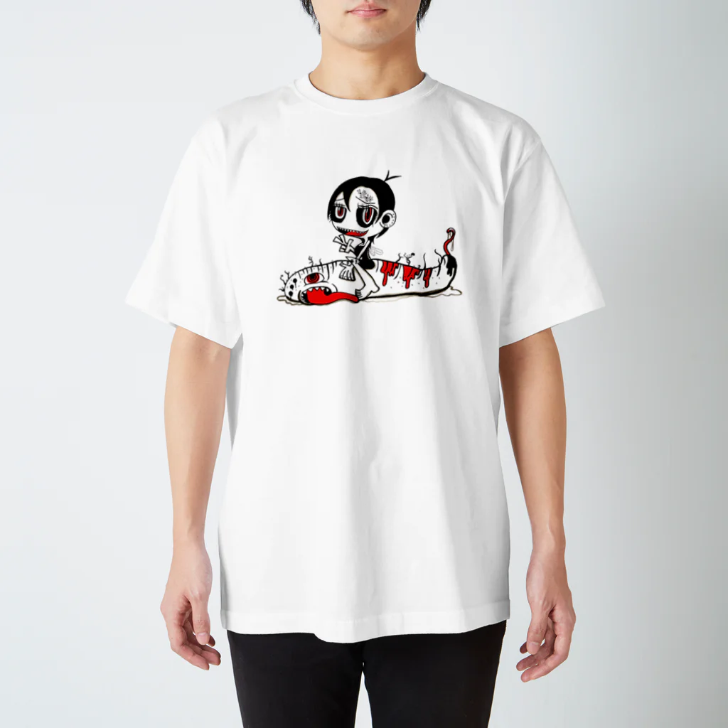 Angry killer machineのイモムシに跨る女の子 Regular Fit T-Shirt