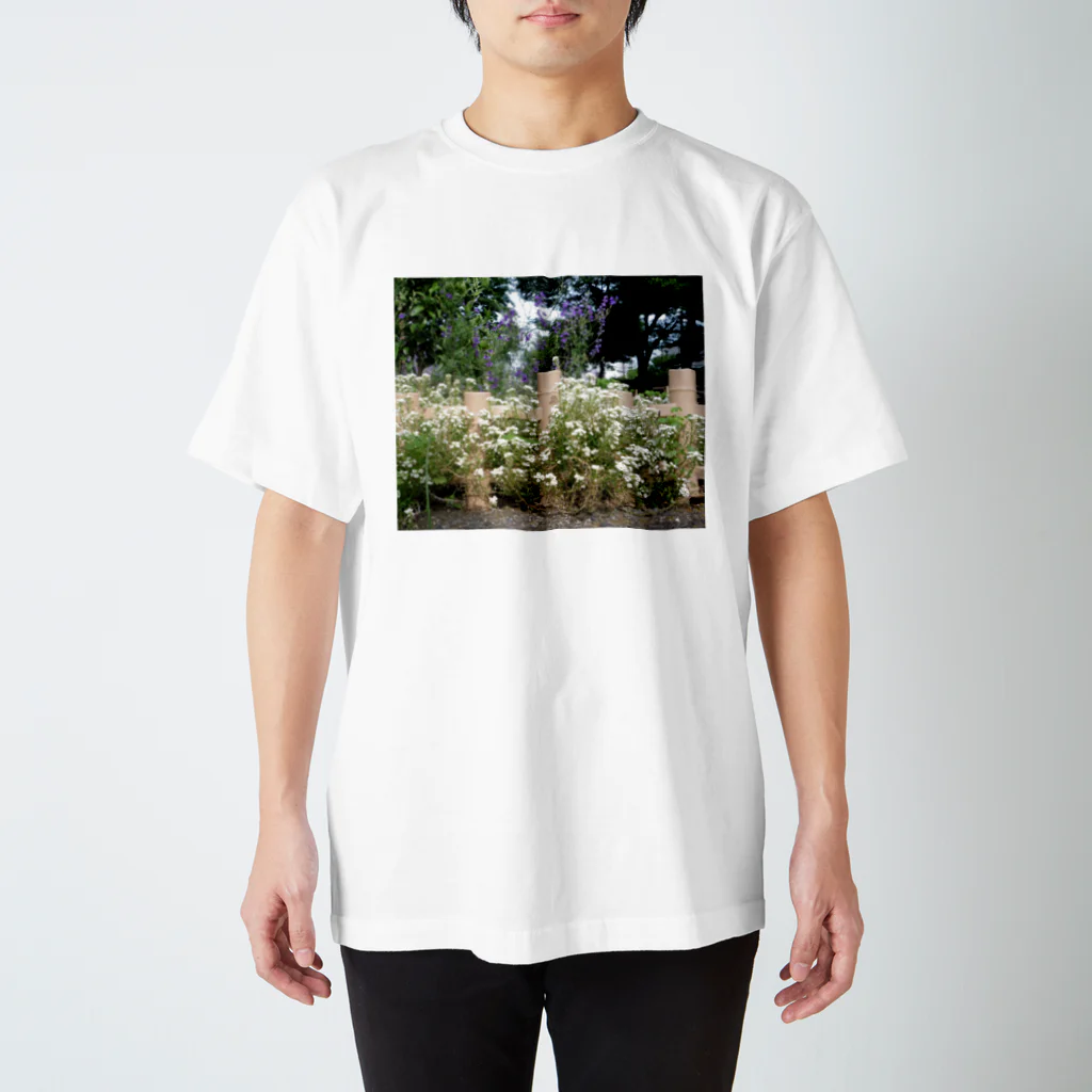 吉原教室の咲いています Regular Fit T-Shirt