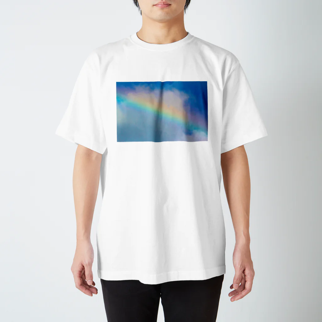 mizuphoto galleryのRainbow carrying happiness Regular Fit T-Shirt