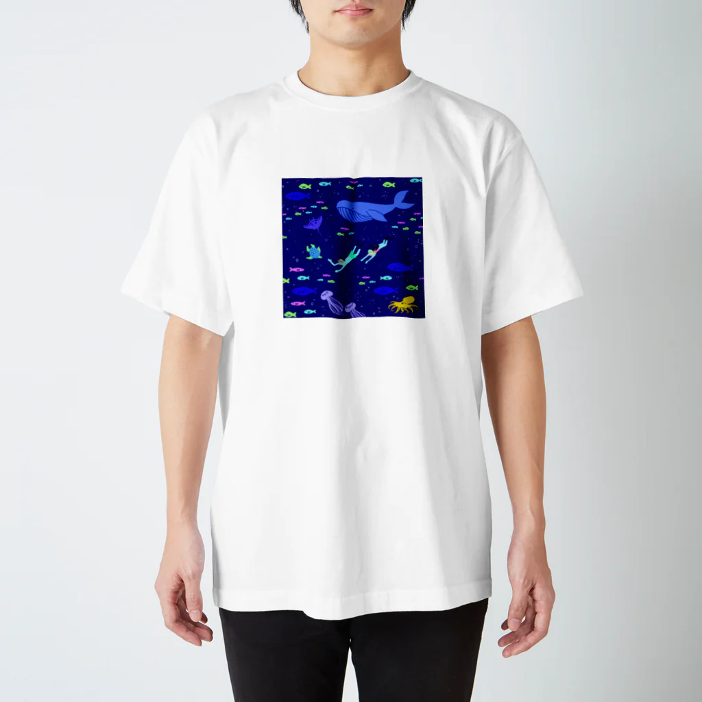 a k aの【夏T】海中遊泳 スタンダードTシャツ