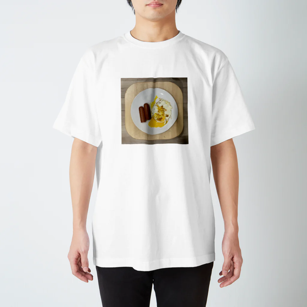 HeaVEnの立体の汚い目玉焼き＆ハリのないソーセージ Regular Fit T-Shirt