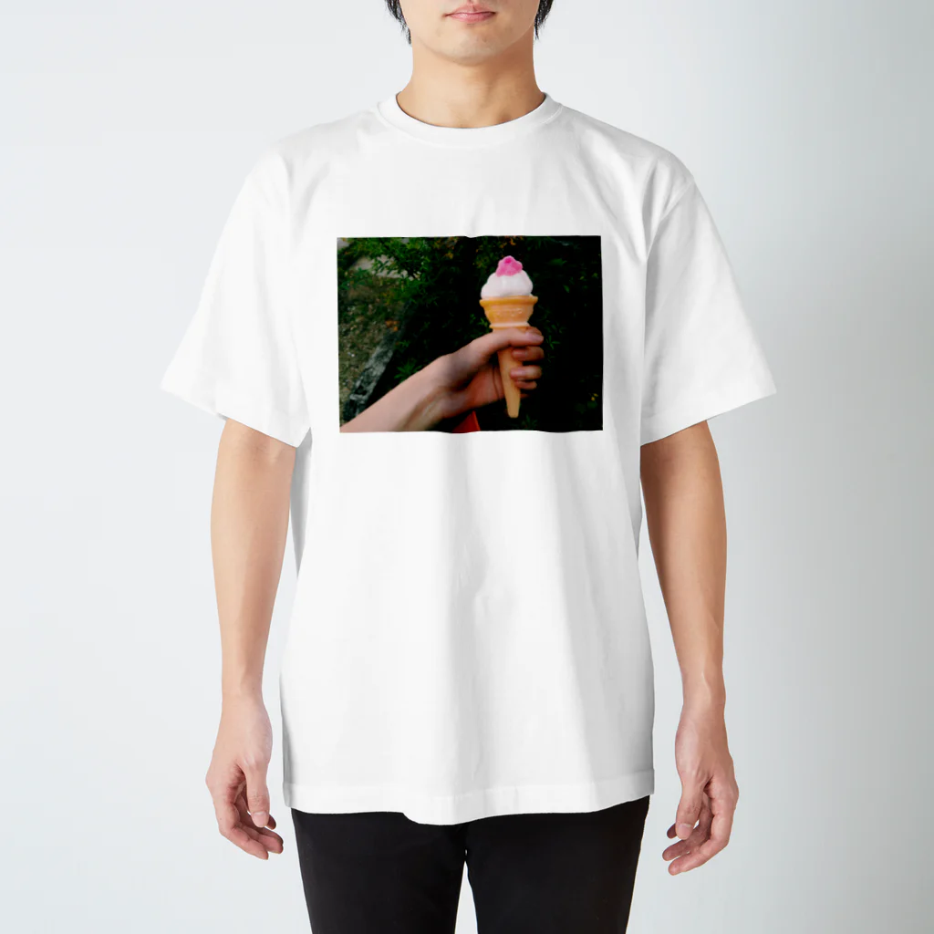 なかったことにされたくないの駄菓子屋のあれ スタンダードTシャツ