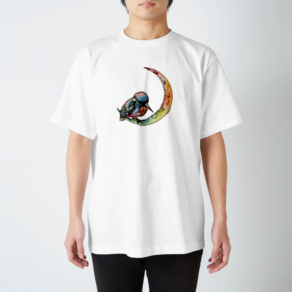 azure designのKingfisher on the moon【colorful】 Regular Fit T-Shirt