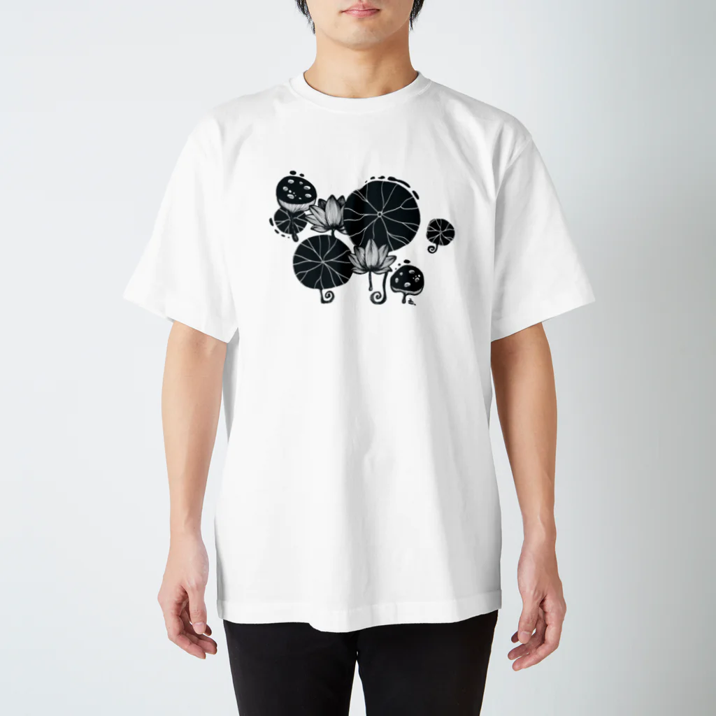 黒箱の蓮 Regular Fit T-Shirt