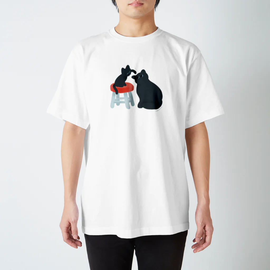 nananaのつんつんするこねこ Regular Fit T-Shirt