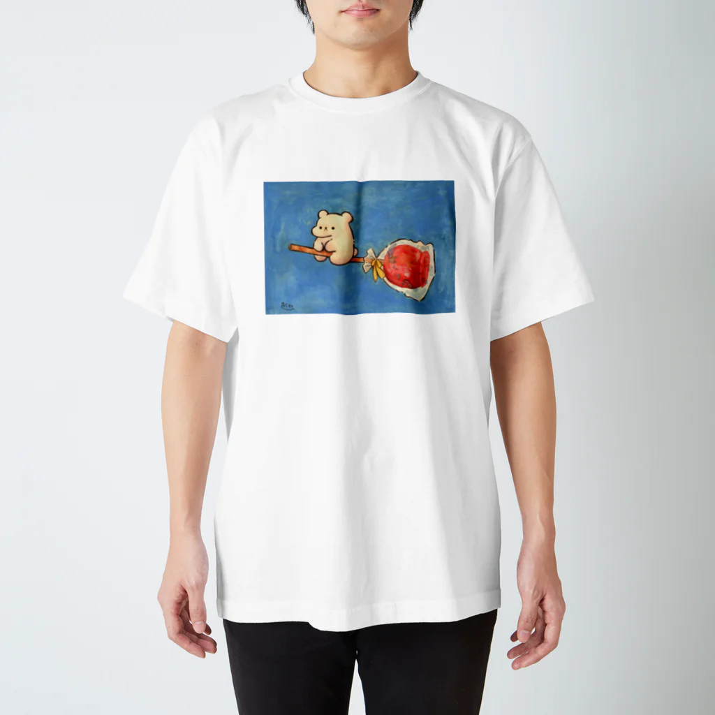 さくらもち屋SUZURI店のわたくまくんとりんご飴 スタンダードTシャツ