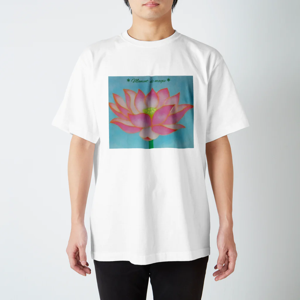 Moment de magieの清麗 Regular Fit T-Shirt