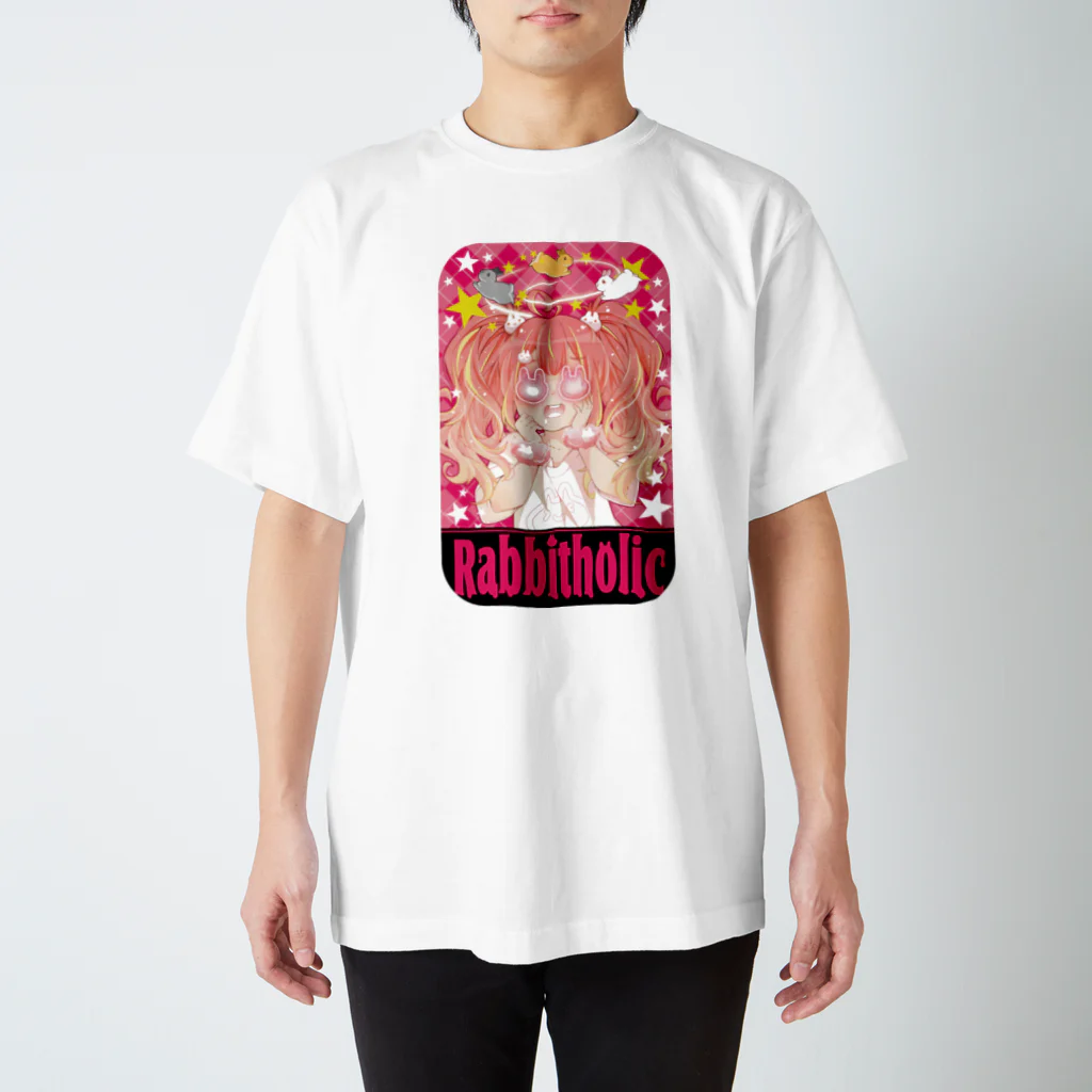 RABBITISM!のRabbitholic(文字入り) Regular Fit T-Shirt