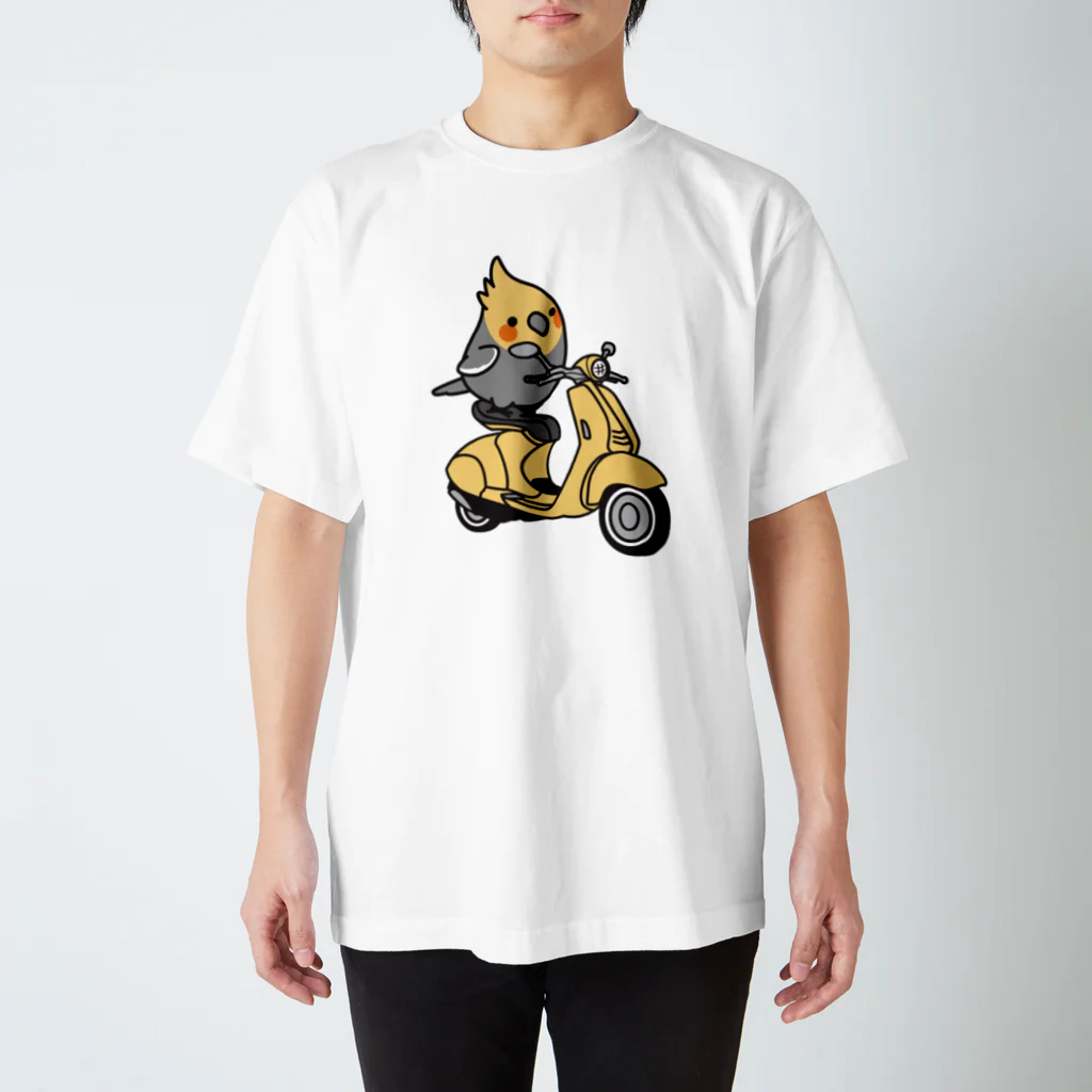 Cody the Lovebirdの両面　Chubby Bird バイクに乗ったオカメインコ スタンダードTシャツ