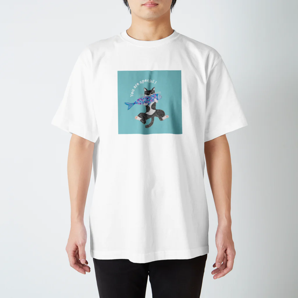 SHINOBU LABORATORY.のHUG♡CAT&FISH Regular Fit T-Shirt