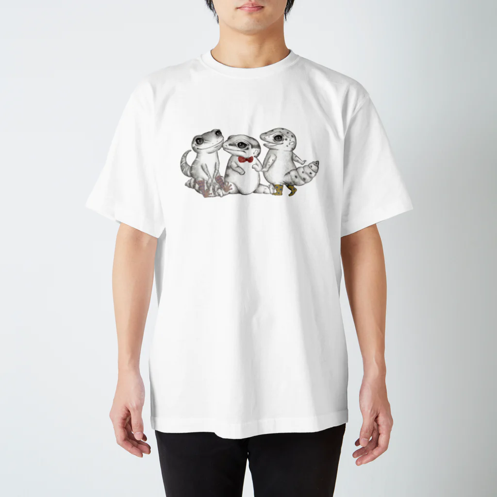 MIKAERUのReptiles MIKAERU  Regular Fit T-Shirt