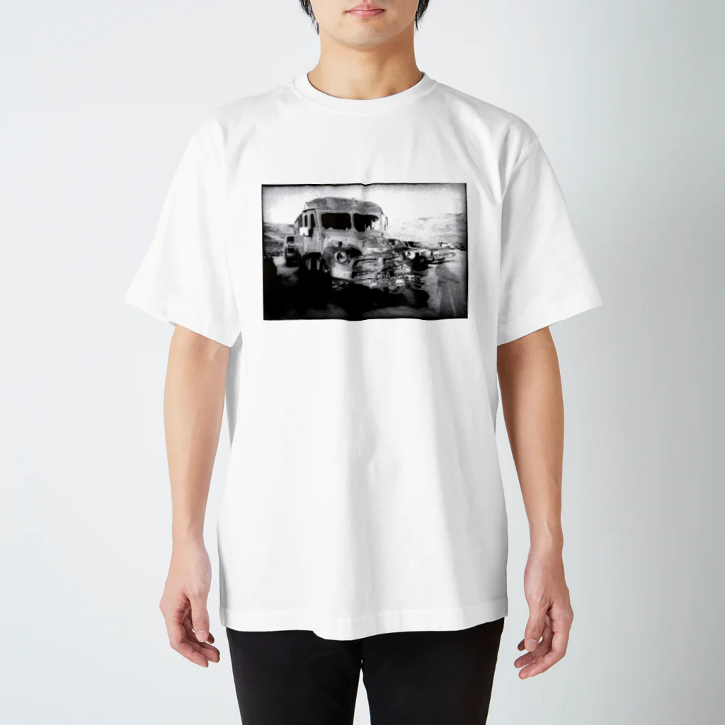 ＫＯＭＩＮＡＫＡＮＯのシェビー　スクールバス　シボレー　 Regular Fit T-Shirt