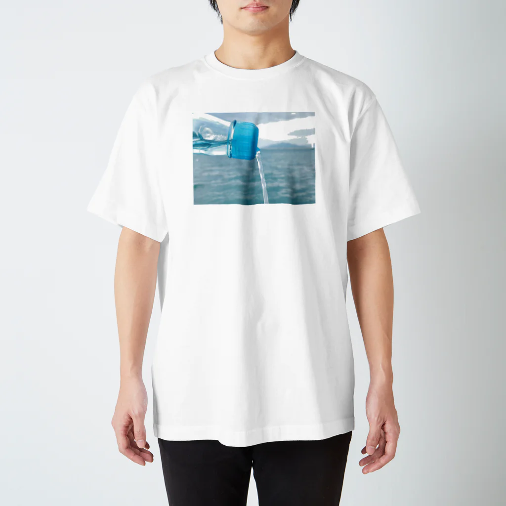 青魚クール便のバイバイ、ラムネ Regular Fit T-Shirt