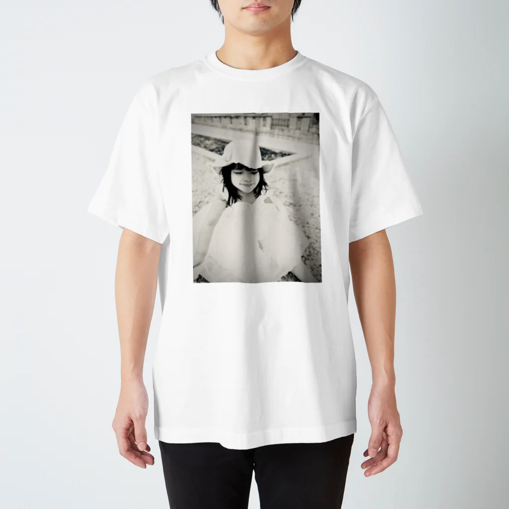 lily_futureのドレスと私 Regular Fit T-Shirt