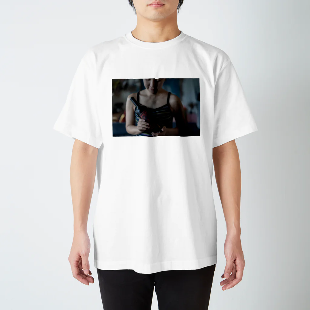 shinoharashuuheiの妻との日常　スパークリング Regular Fit T-Shirt