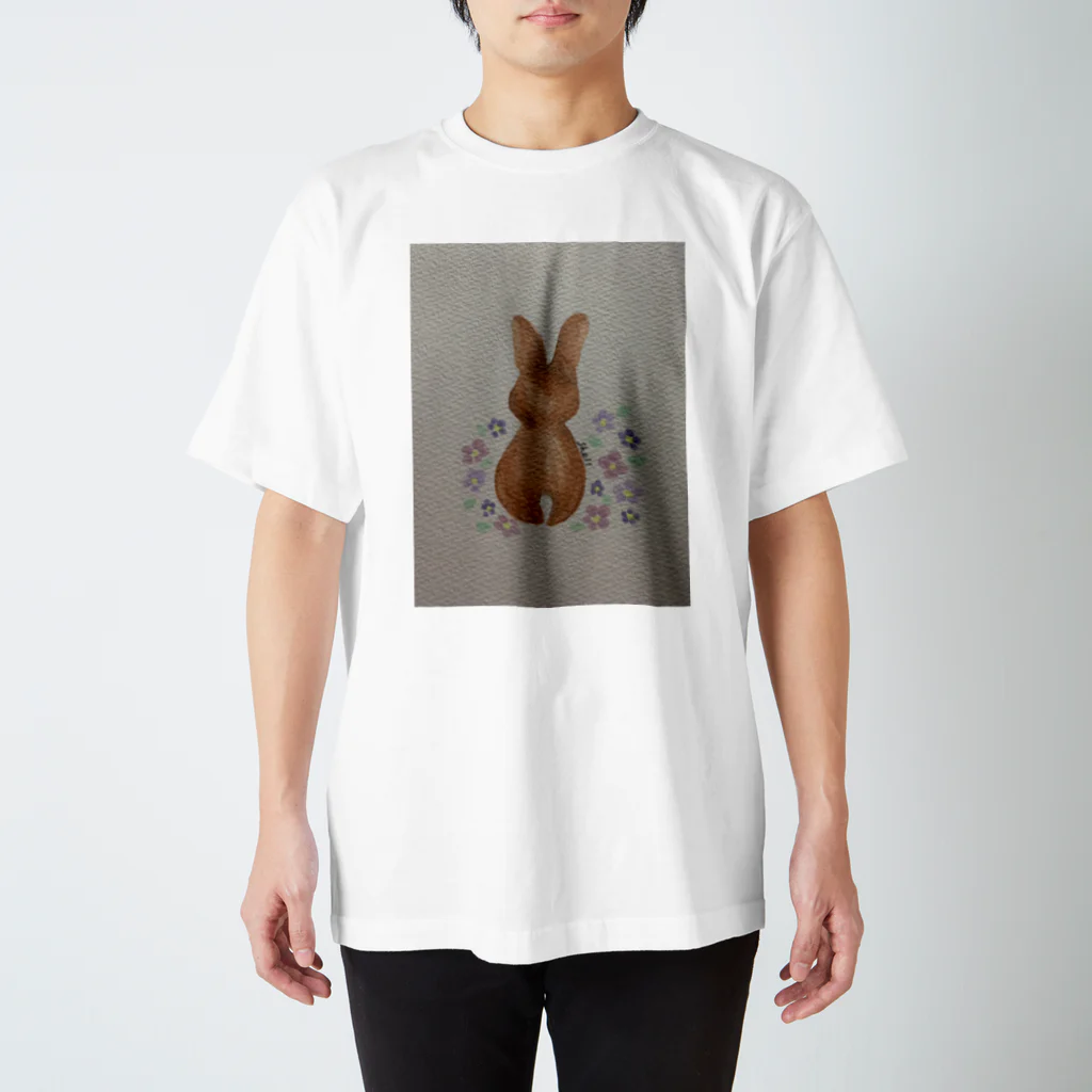 美香🌸編みうさ🐰ご予約受付中🌸の愛兎の後ろ姿(〃艸〃) Regular Fit T-Shirt