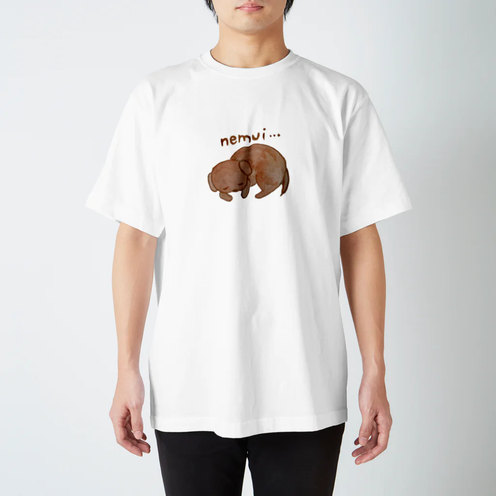 餃子犬のお店の眠い犬 Regular Fit T-Shirt