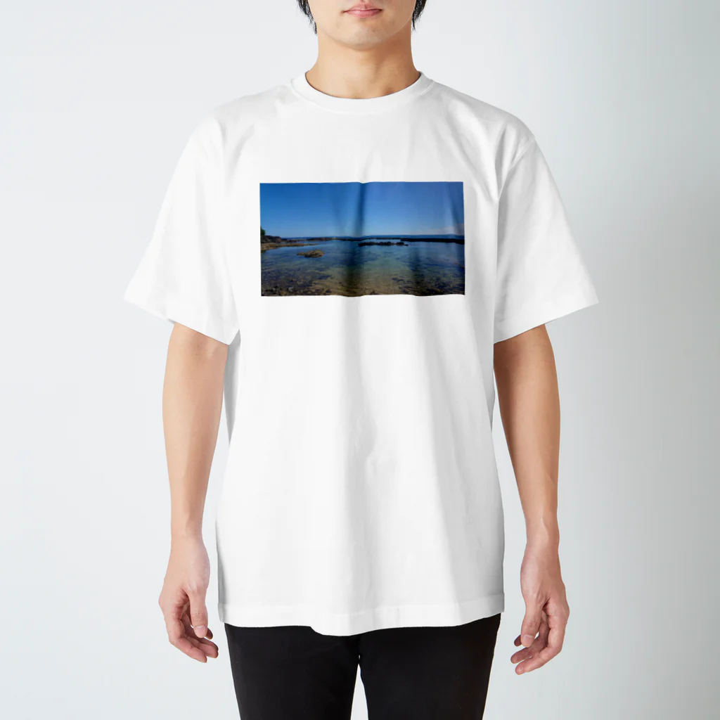 トントコトンの徳之島の夏の海 スタンダードTシャツ