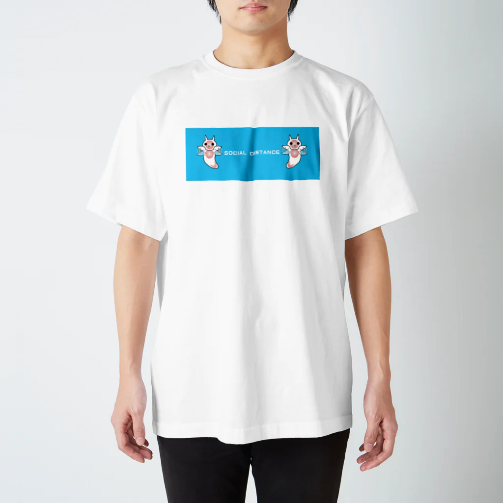 🏠やしおこうの秘密基地のクリオネさんとSOCIAL DISTANCE1 Regular Fit T-Shirt