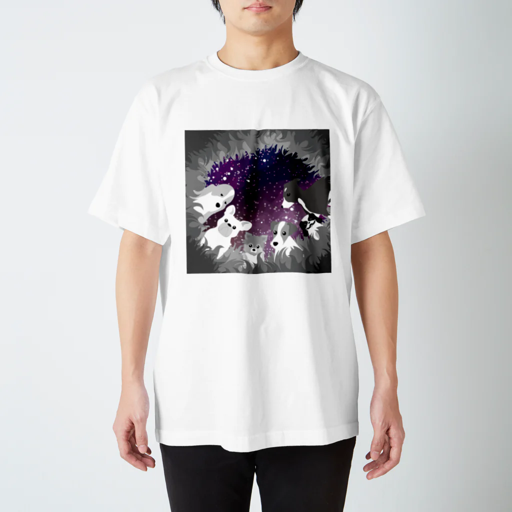 ふうふうたかの夜の草原の犬たち スタンダードTシャツ