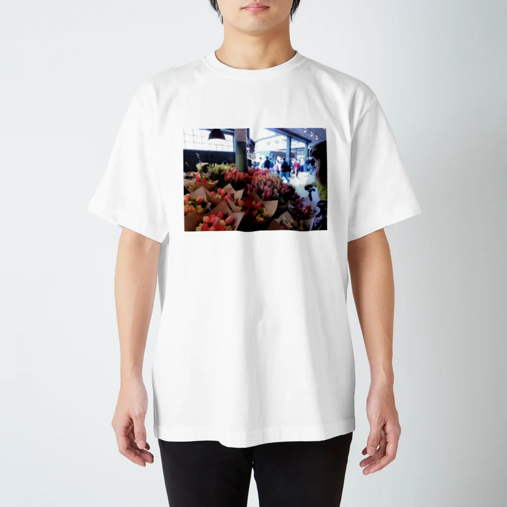 ニューヨークのシアトル市場 花 スタンダードTシャツ