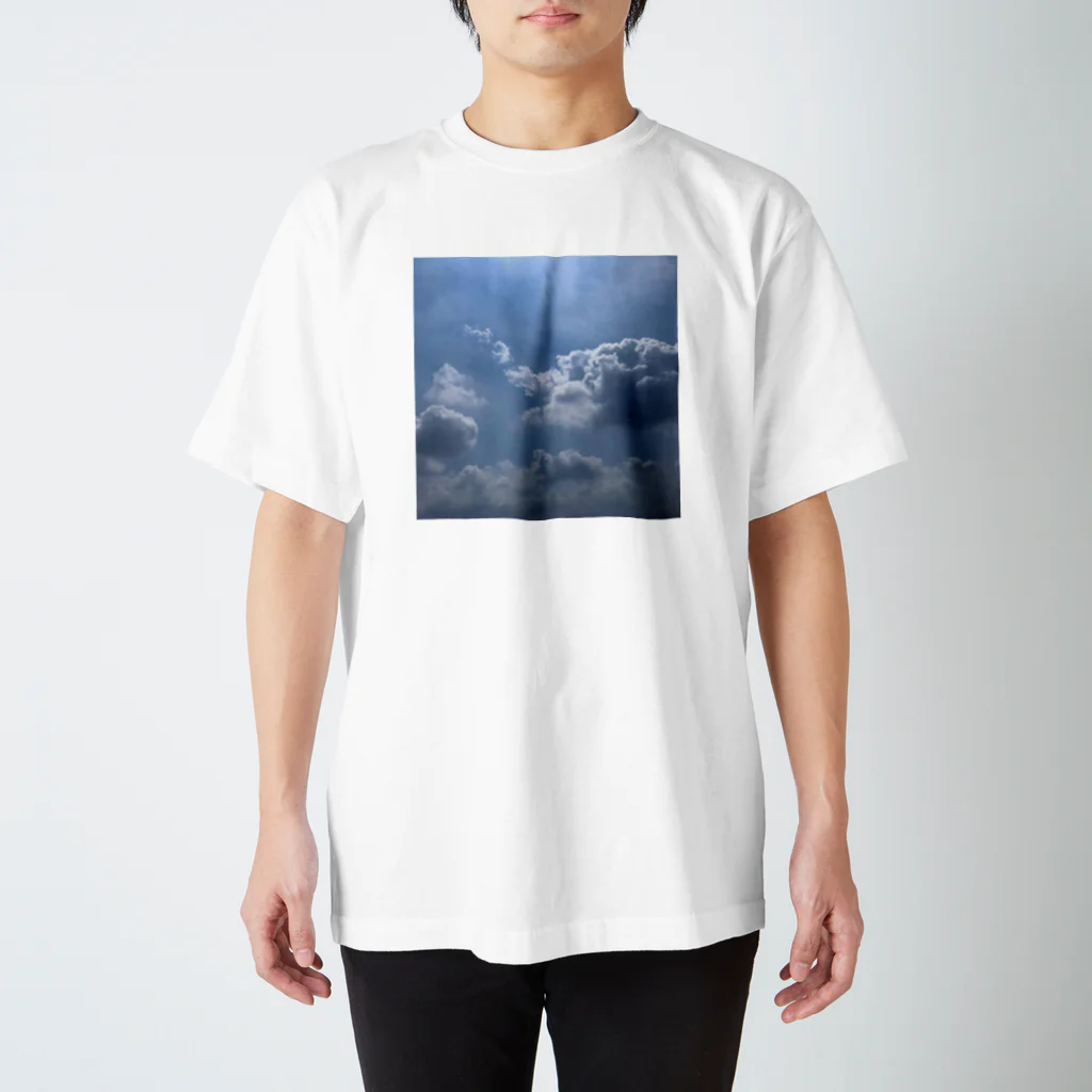 yakitorimanの空8・18 Regular Fit T-Shirt