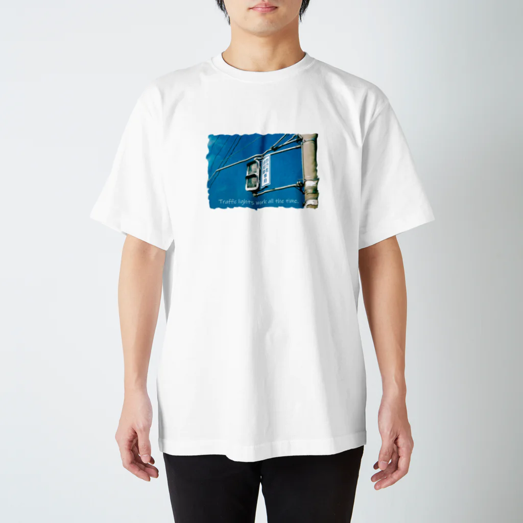 mono1の信号機 Regular Fit T-Shirt