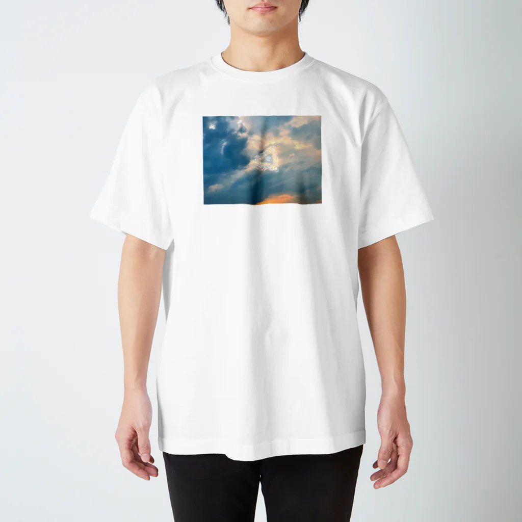 おやすみねんねのお空に三角の穴！ スタンダードTシャツ